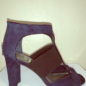IMPO navy black suede heels